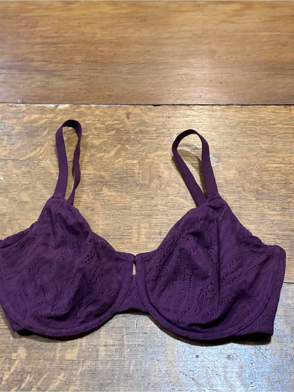 Bare Necessities Lace Underwire Bra in Plum Sz 32 H
